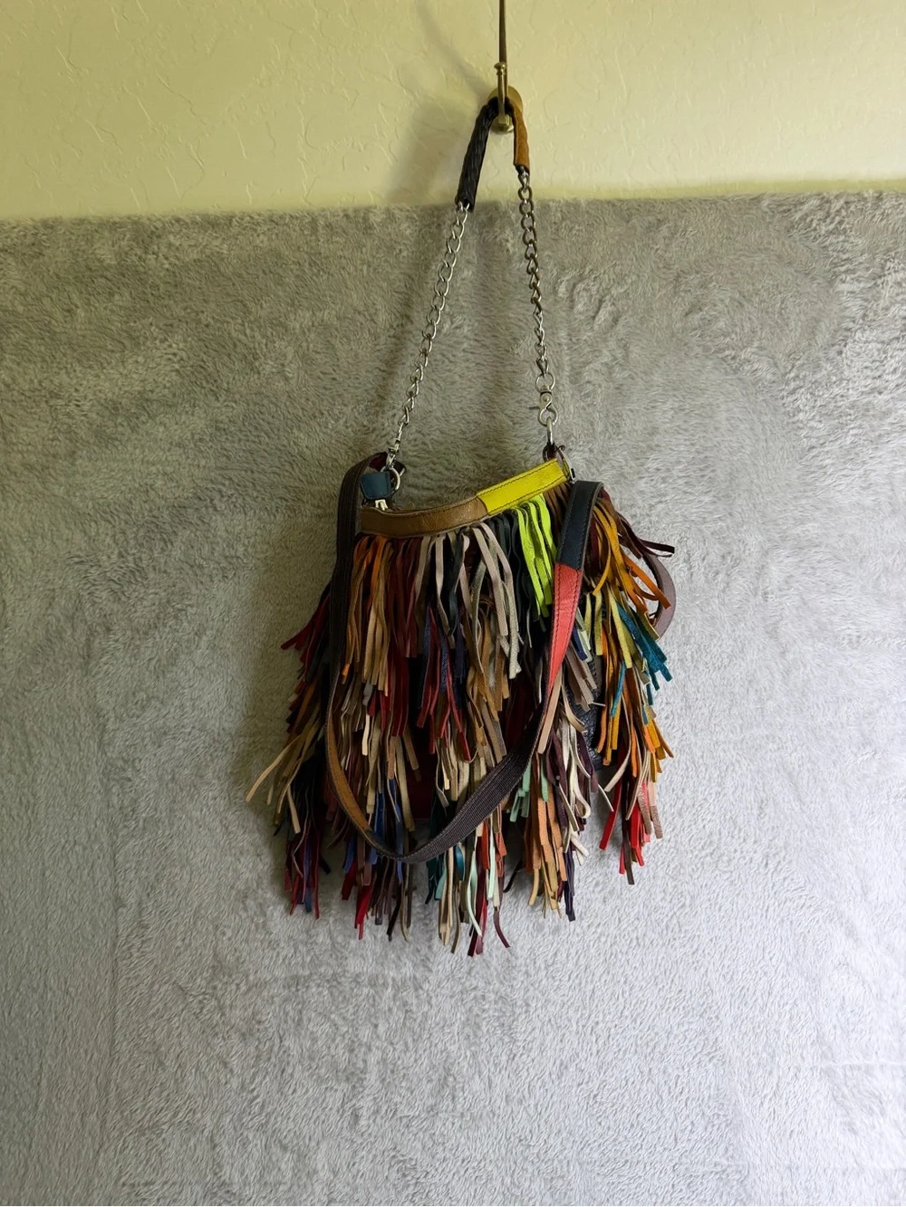 Vintage Fringe Crossbody Bag in Multicolor - Picture 3 of 4